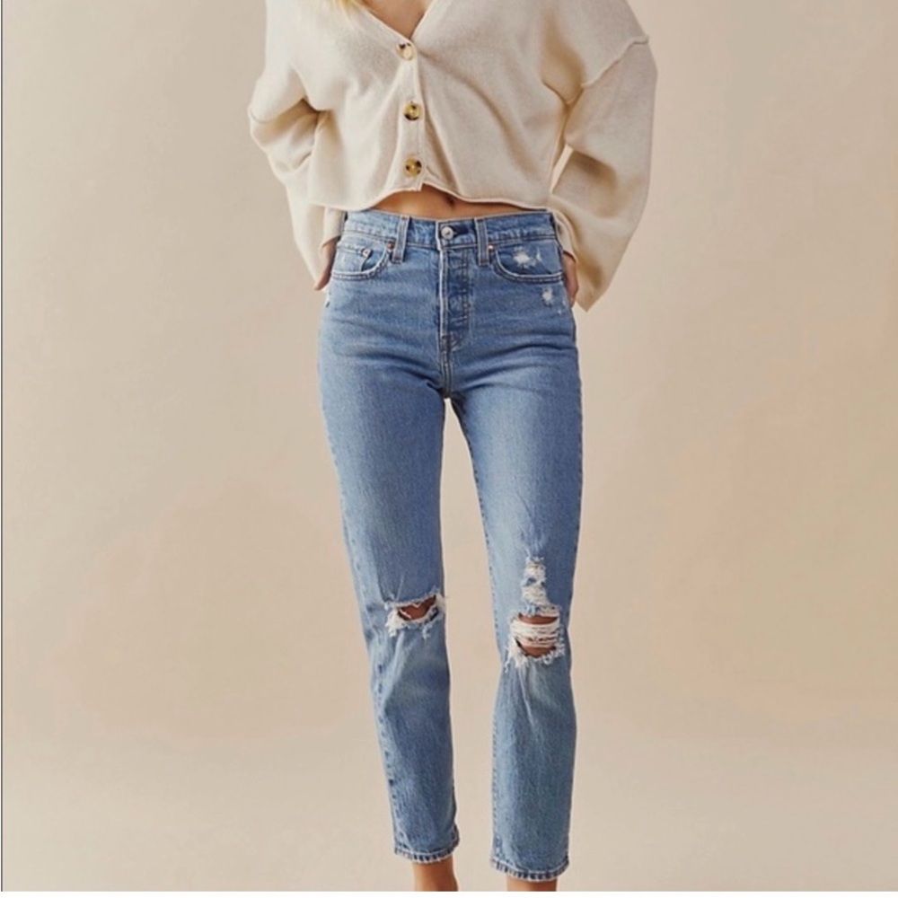 Levi’s Wedgie Skinny Jeans Distressed Denim High Rise Size 25